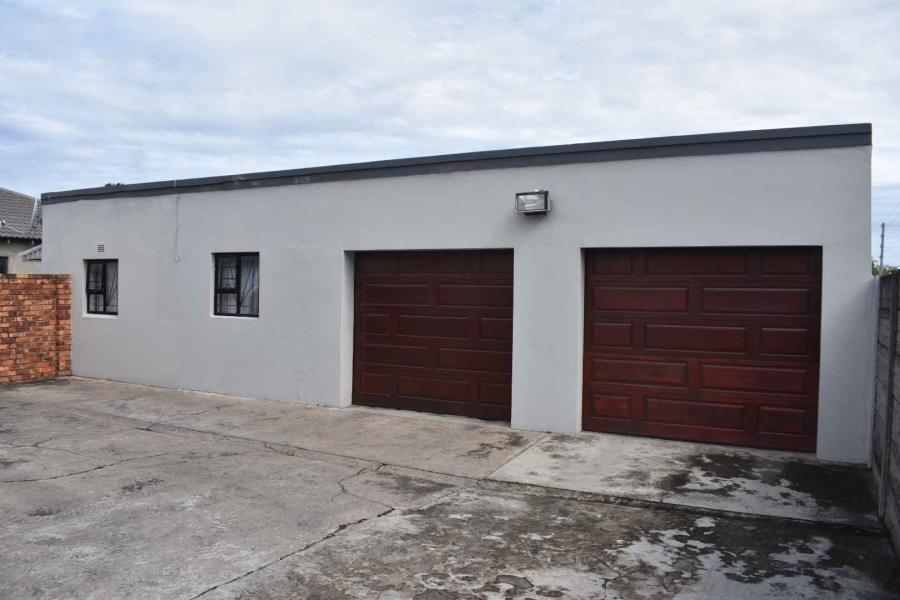 4 Bedroom Property for Sale in Amalinda Eastern Cape